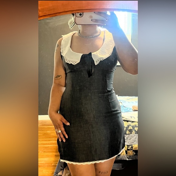 {NIB / NWOT} A-Line Mini Dress with Collar and Bow - Picture 9 of 10